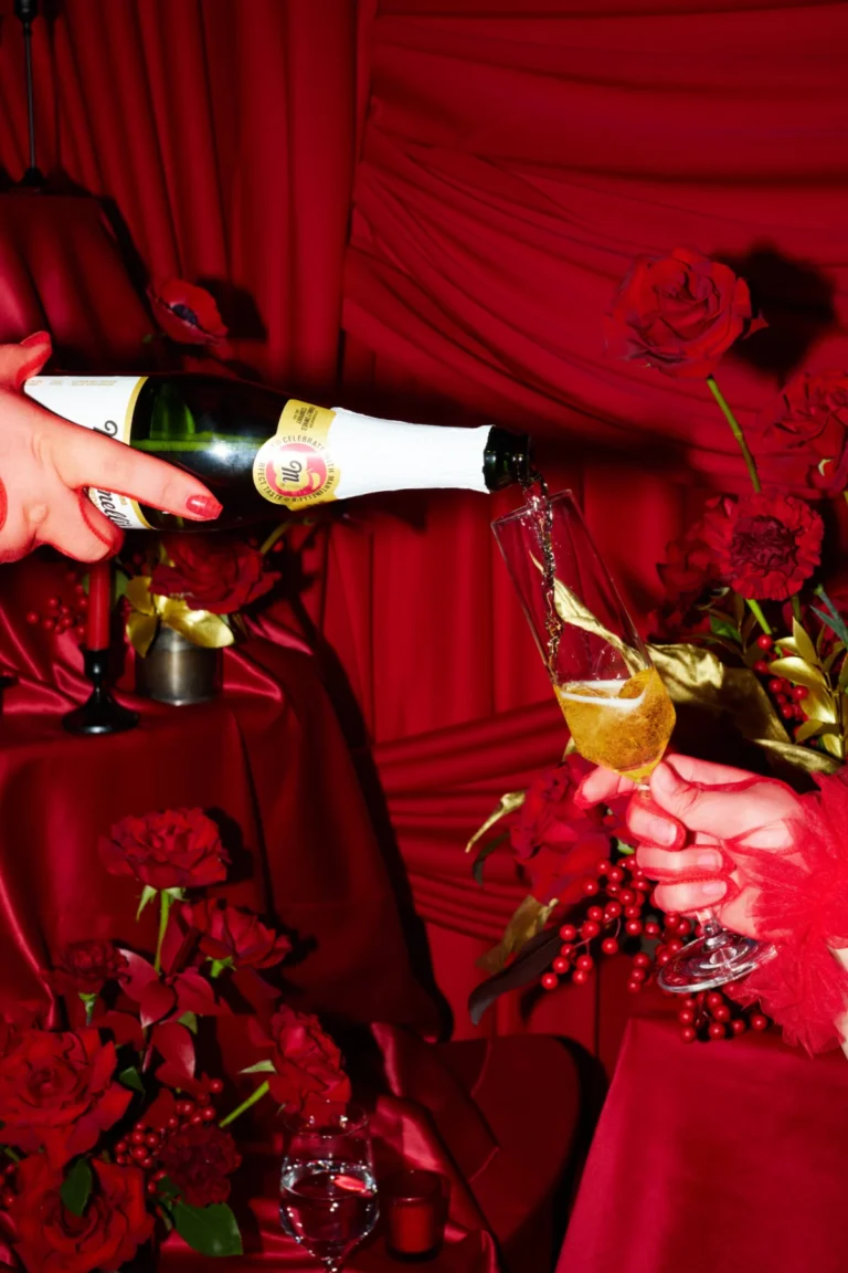 Wedding expo booth design: shifting from a sales strategy to true visibility value