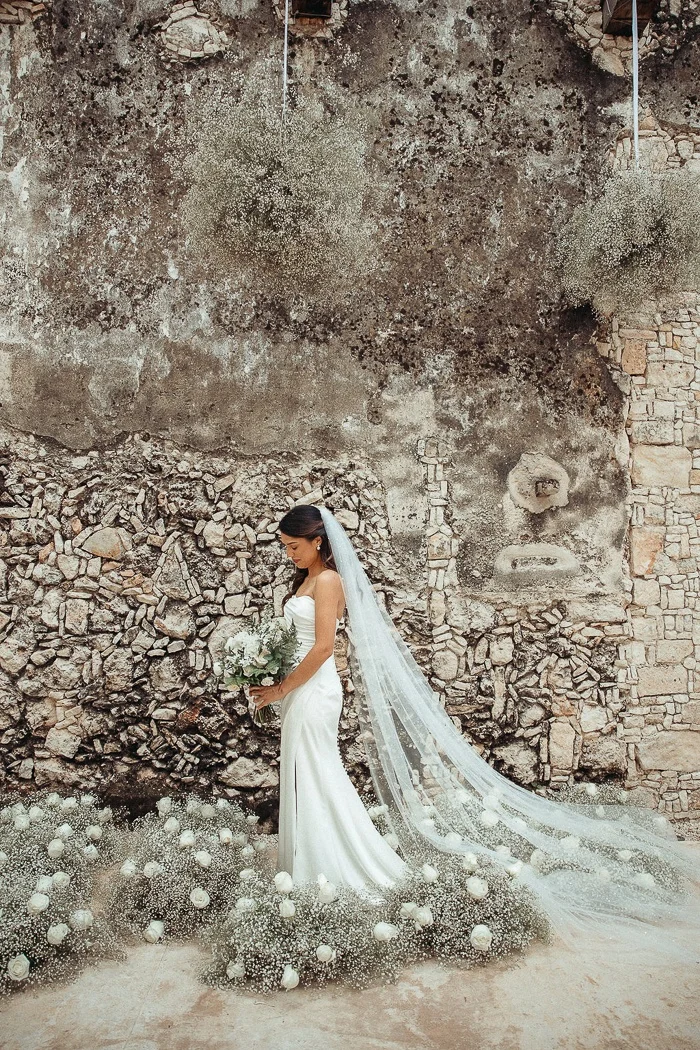 Merida’s Hacienda Tamchen Hosts Intimate Destination Wedding for Carol and Dan, Blending Historic Grandeur with Personal Touches